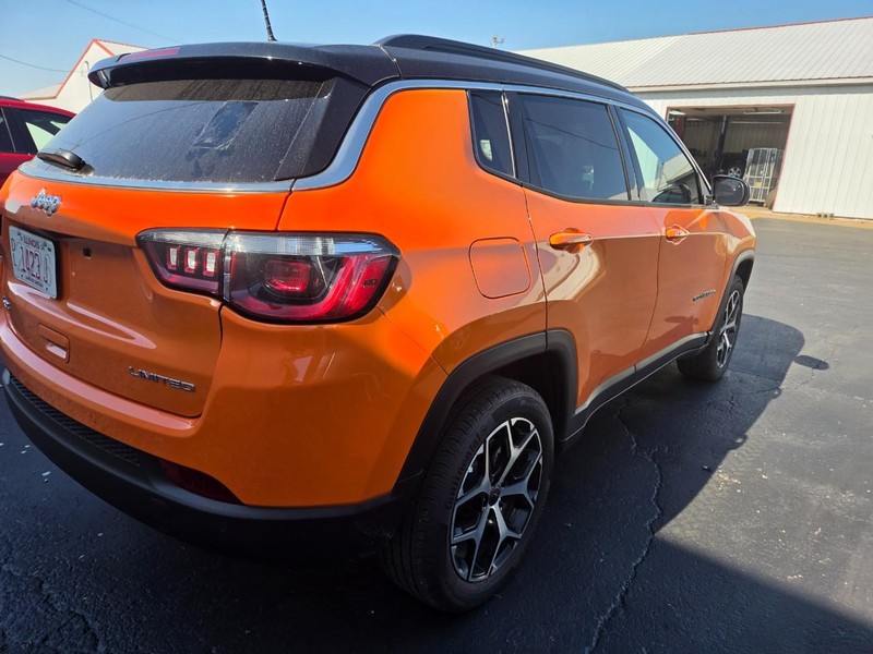 Jeep Compass Vehicle Image 05