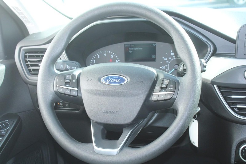 2022 Ford Escape S photo