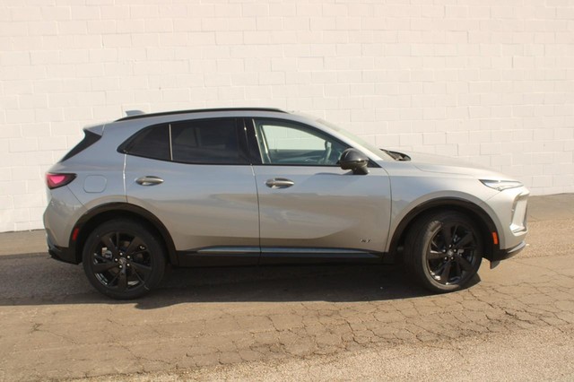 2025 Buick Envision Sport Touring - Photo 2