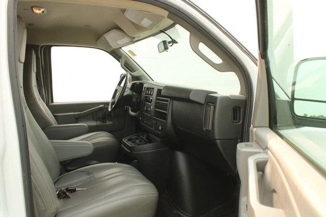 2021 Chevrolet Express Cargo Work Van - Photo 11
