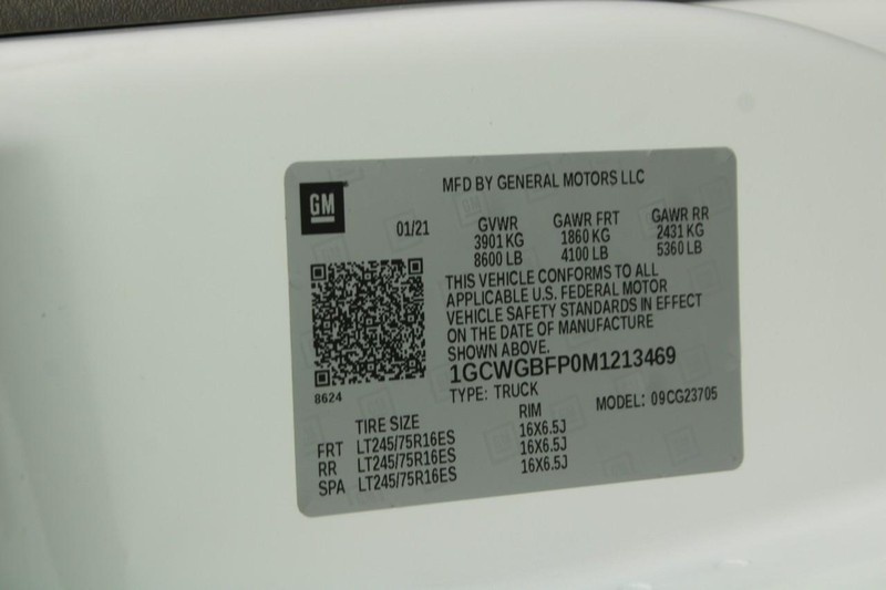 Chevrolet Express Cargo Van Vehicle Full-screen Gallery Image 17