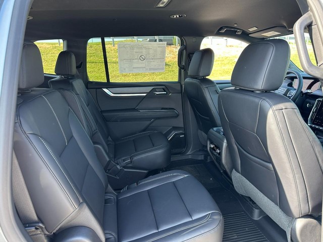 2026 GMC Acadia Elevation - Photo 4
