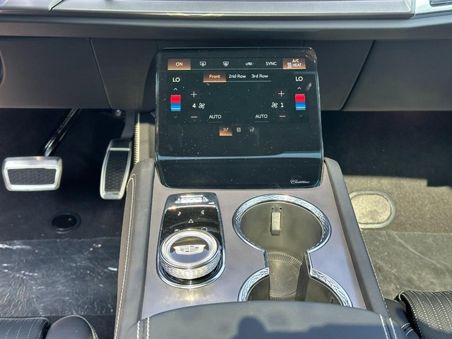 2026 Cadillac VISTIQ Luxury - Photo 11