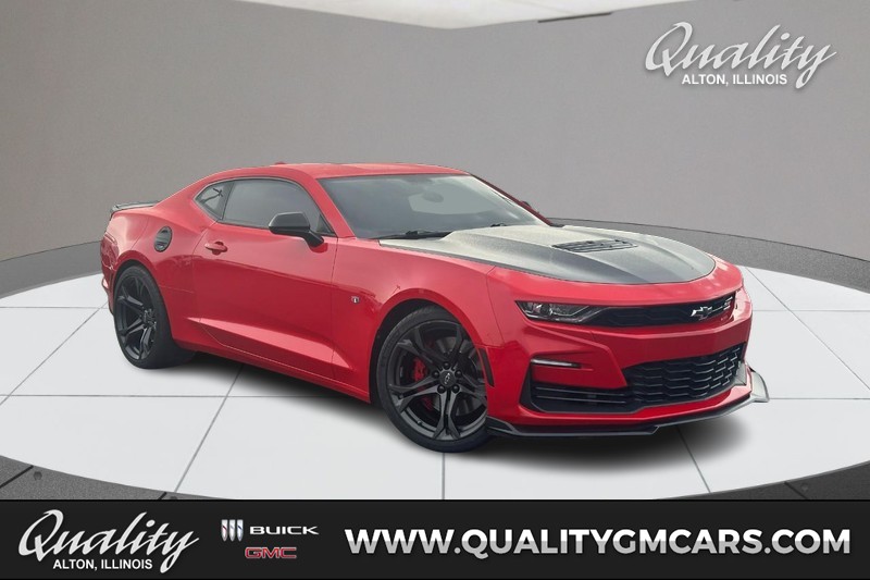 Chevrolet Camaro Vehicle Full-screen Gallery Image 01