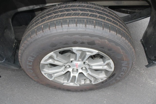 2024 GMC Sierra 1500 SLT - Photo 7