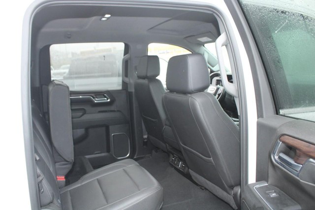 2024 GMC Sierra 1500 SLT - Photo 12