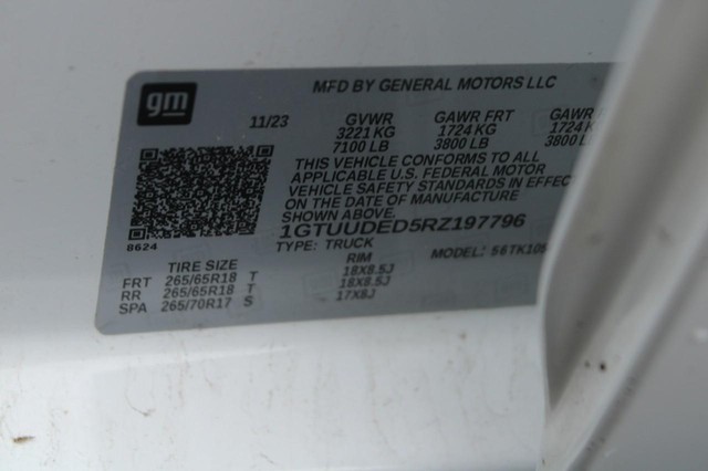 2024 GMC Sierra 1500 SLT - Photo 17