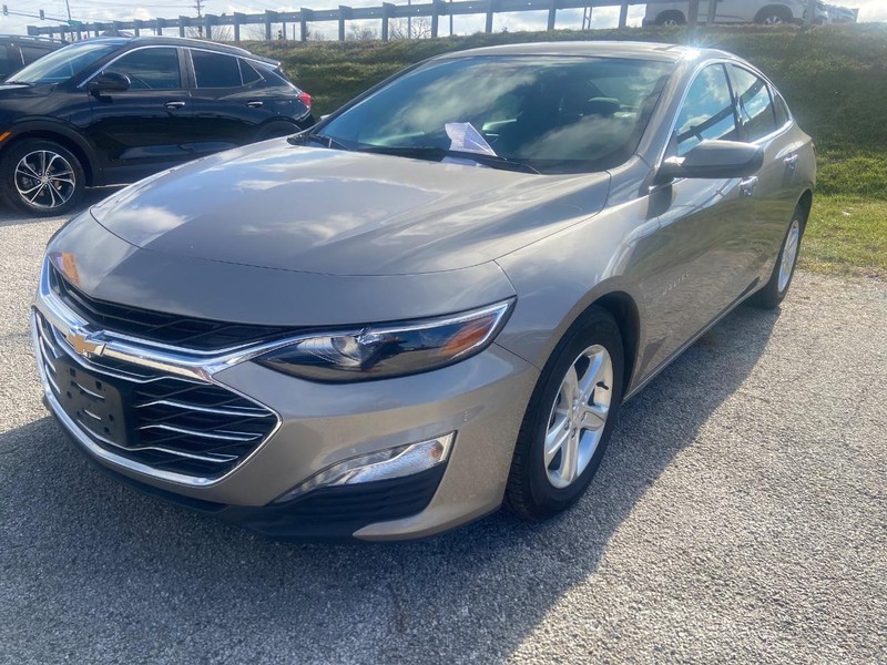 Chevrolet Malibu Vehicle Full-screen Gallery Image 03