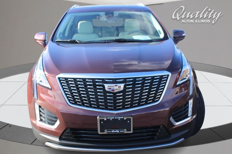 Cadillac XT5 Vehicle Full-screen Gallery Image 10