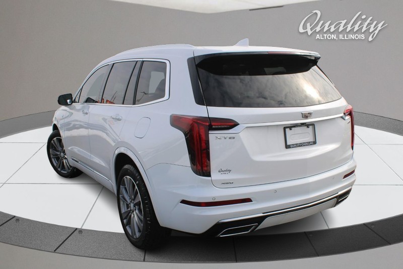 Cadillac XT6 Vehicle Full-screen Gallery Image 05