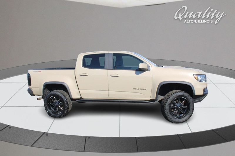 Chevrolet Colorado Vehicle Full-screen Gallery Image 02
