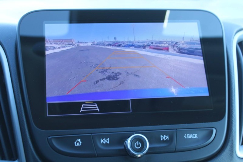 Chevrolet Malibu Vehicle Full-screen Gallery Image 19