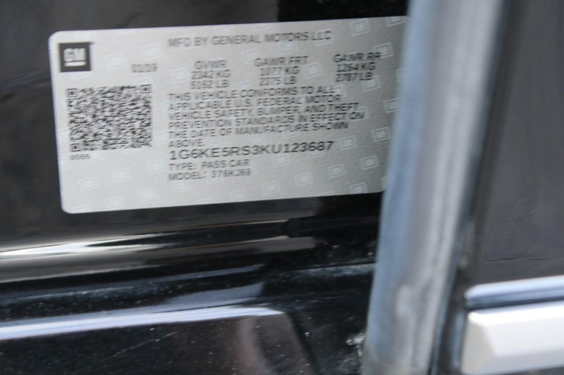 Cadillac CT6 Vehicle Full-screen Gallery Image 17