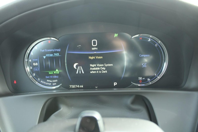 Cadillac CT6 Vehicle Full-screen Gallery Image 18