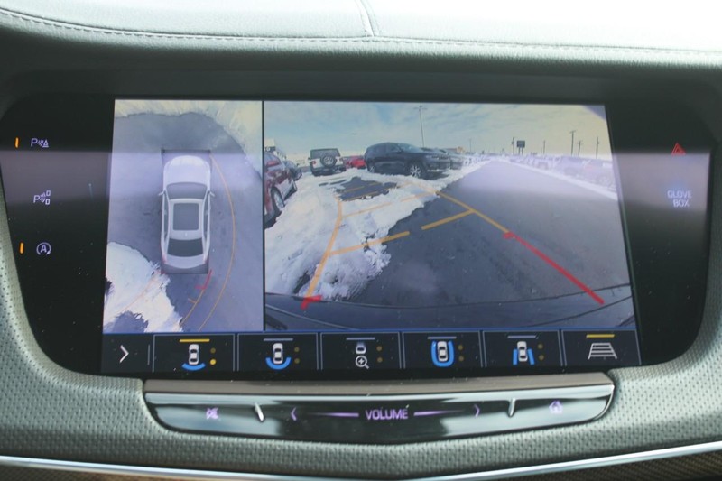 Cadillac CT6 Vehicle Full-screen Gallery Image 21