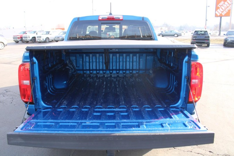 Chevrolet Colorado Vehicle Full-screen Gallery Image 06