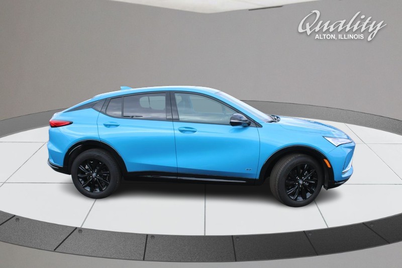 Buick Envista Vehicle Full-screen Gallery Image 02