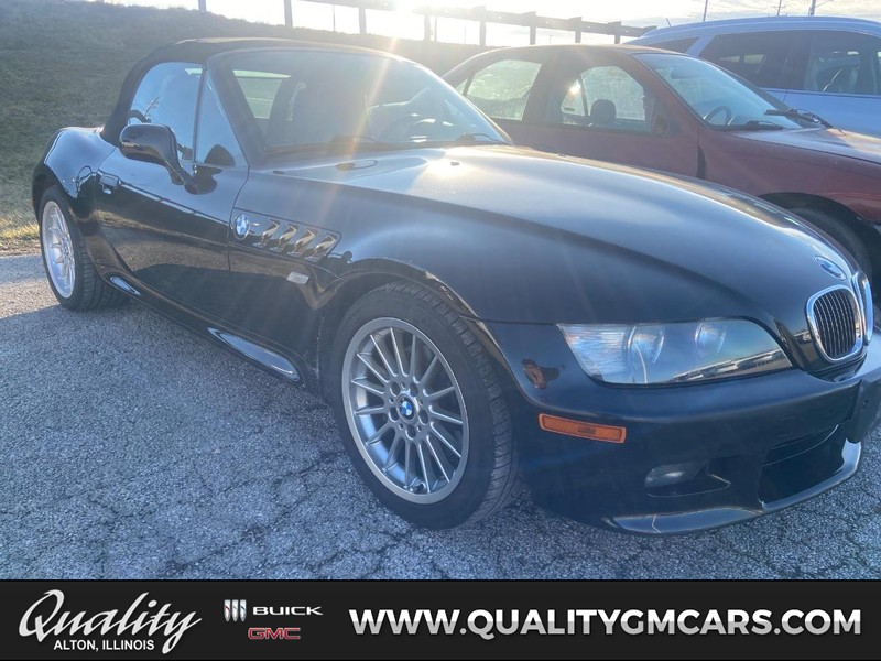 BMW Z3 Vehicle Full-screen Gallery Image 01