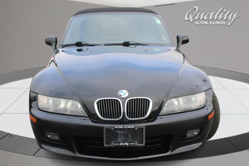 BMW Z3 Vehicle Full-screen Gallery Image 10