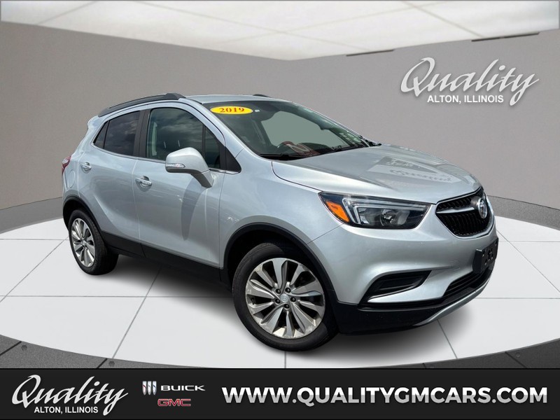 Buick Encore Vehicle Full-screen Gallery Image 01