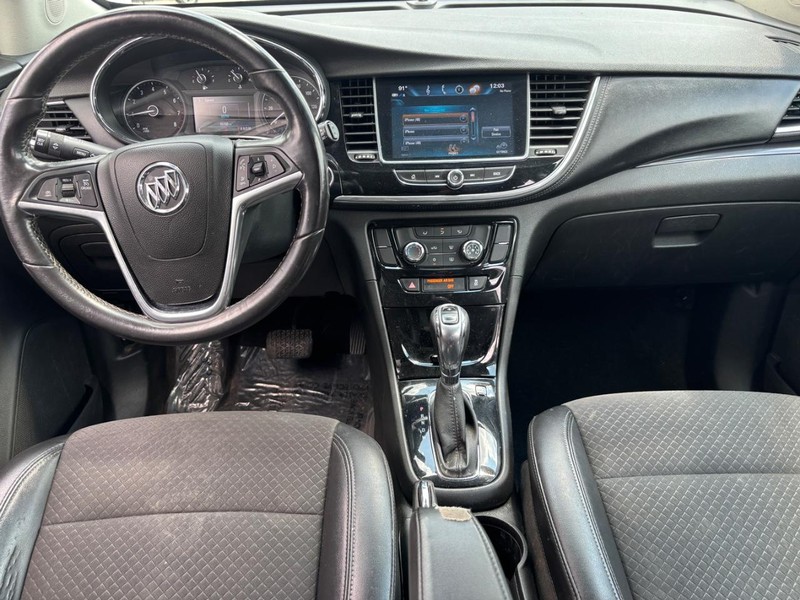 Buick Encore Vehicle Full-screen Gallery Image 13
