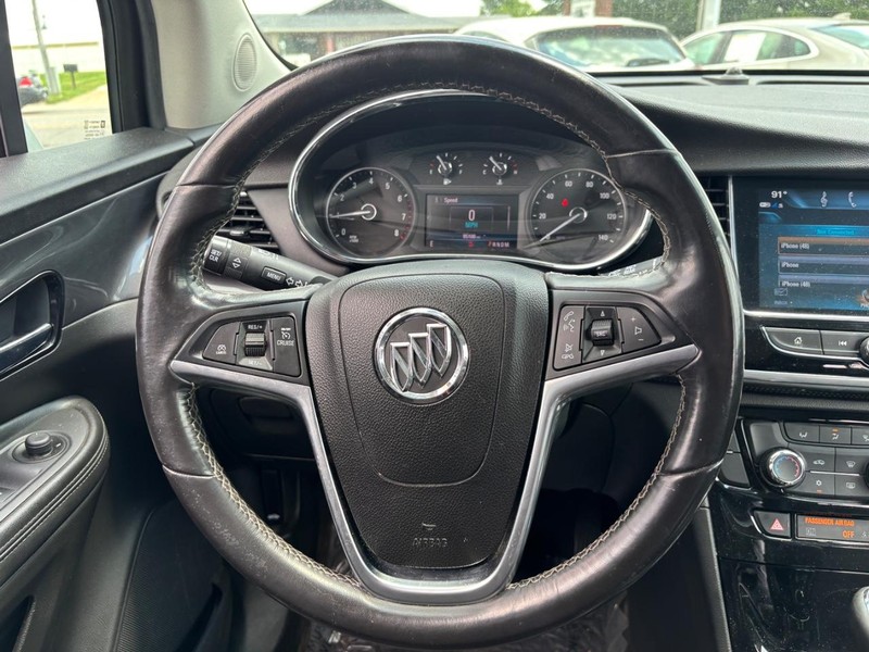 Buick Encore Vehicle Full-screen Gallery Image 14