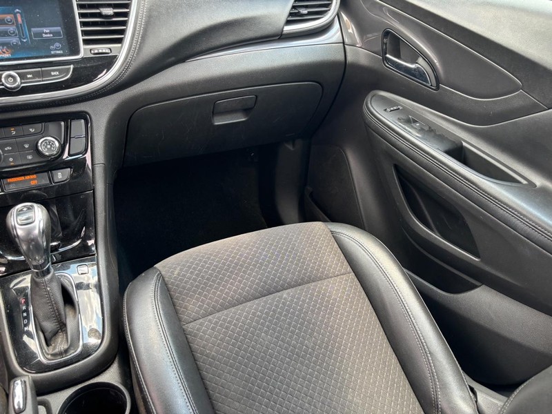 Buick Encore Vehicle Full-screen Gallery Image 16