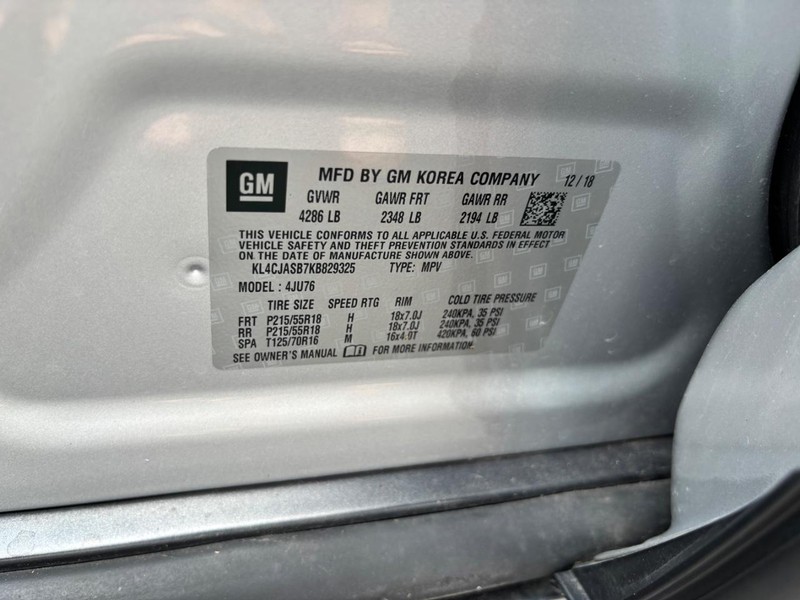 Buick Encore Vehicle Full-screen Gallery Image 17
