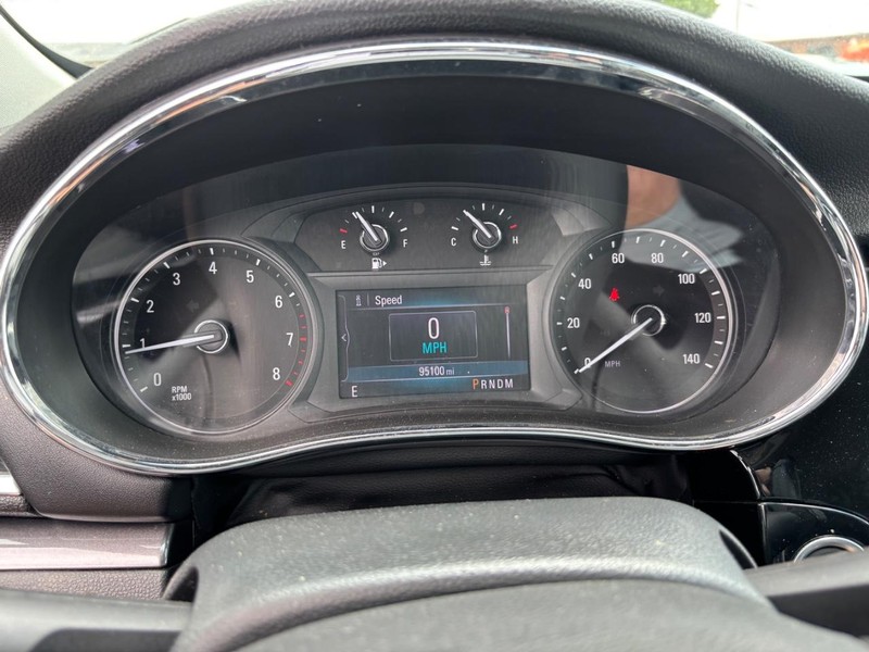 Buick Encore Vehicle Full-screen Gallery Image 18
