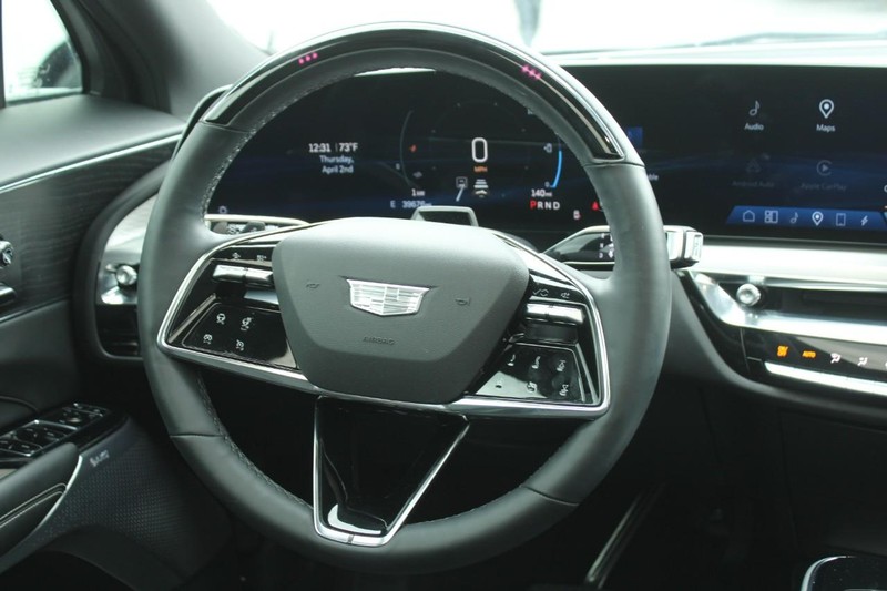 Cadillac LYRIQ Vehicle Full-screen Gallery Image 14