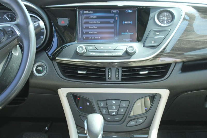 Buick Envision Vehicle Full-screen Gallery Image 15