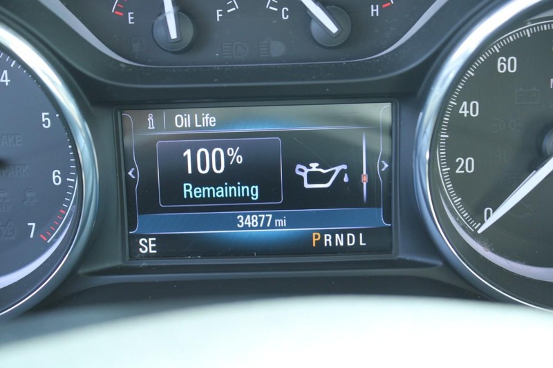 Buick Envision Vehicle Full-screen Gallery Image 19