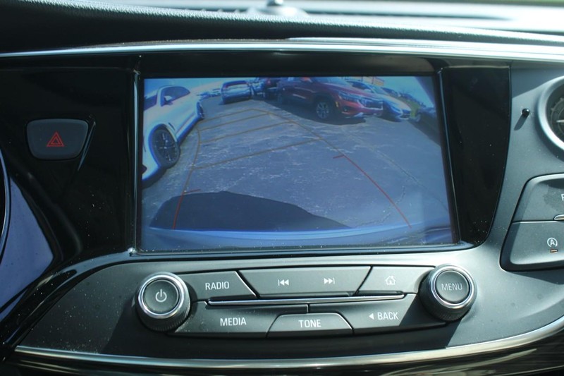 Buick Envision Vehicle Full-screen Gallery Image 20