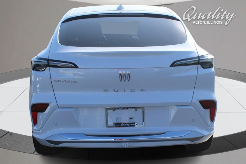 Buick Envista Vehicle Full-screen Gallery Image 04