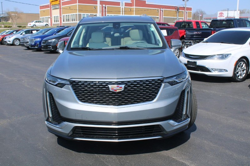 Cadillac XT6 Vehicle Full-screen Gallery Image 08