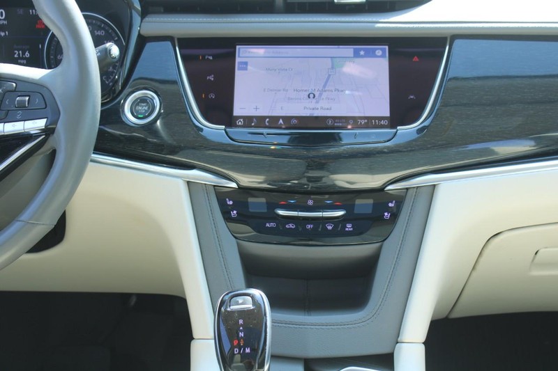 Cadillac XT6 Vehicle Full-screen Gallery Image 13