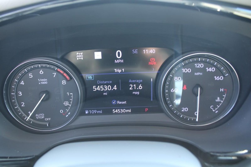 Cadillac XT6 Vehicle Full-screen Gallery Image 16