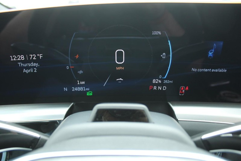 Cadillac LYRIQ Vehicle Full-screen Gallery Image 18