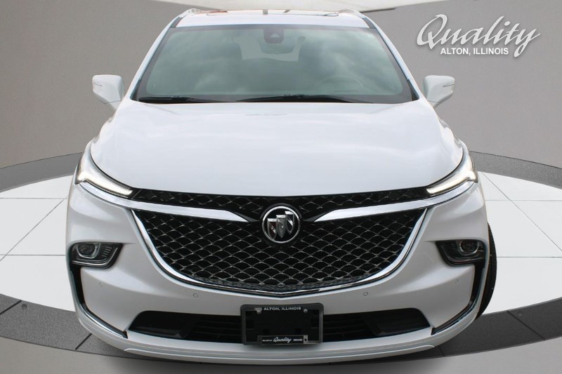 Buick Enclave Vehicle Full-screen Gallery Image 10