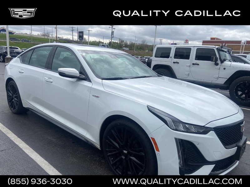 Cadillac CT5 Vehicle Full-screen Gallery Image 01