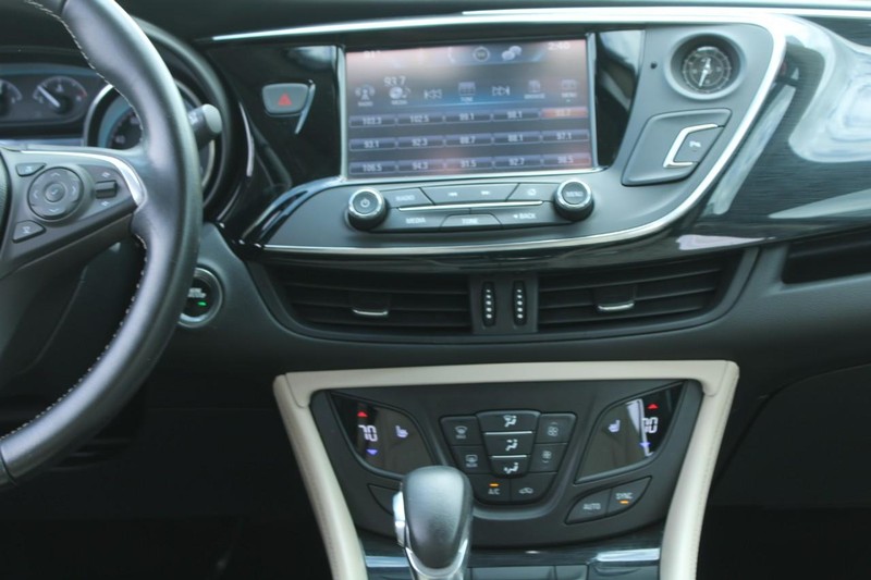 Buick Envision Vehicle Full-screen Gallery Image 15