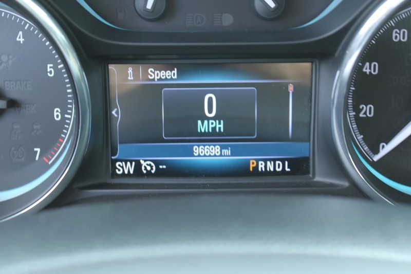 Buick Envision Vehicle Full-screen Gallery Image 19