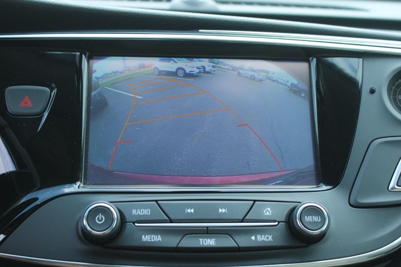 Buick Envision Vehicle Full-screen Gallery Image 20