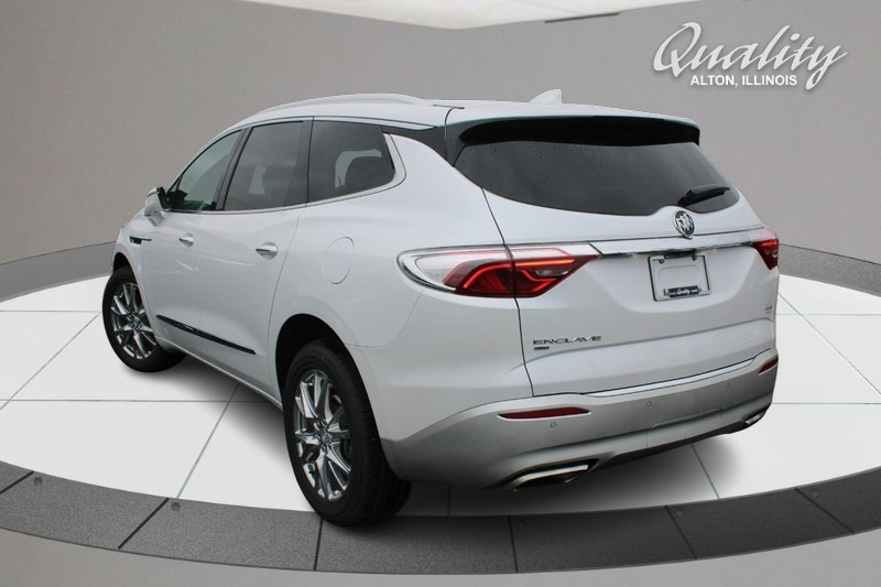Buick Enclave Vehicle Full-screen Gallery Image 05