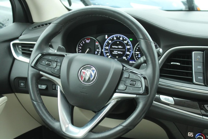 Buick Enclave Vehicle Full-screen Gallery Image 13