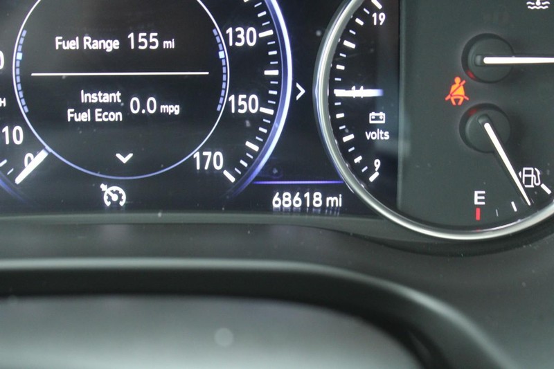 Buick Enclave Vehicle Full-screen Gallery Image 18