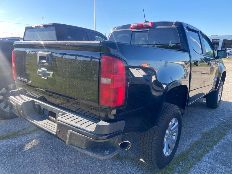 Chevrolet Colorado Vehicle Full-screen Gallery Image 05