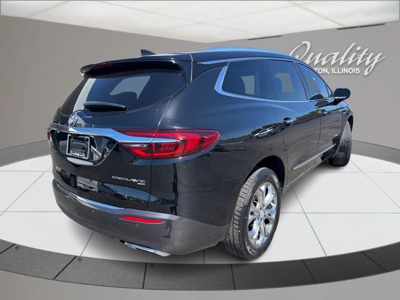 Buick Enclave Vehicle Full-screen Gallery Image 03