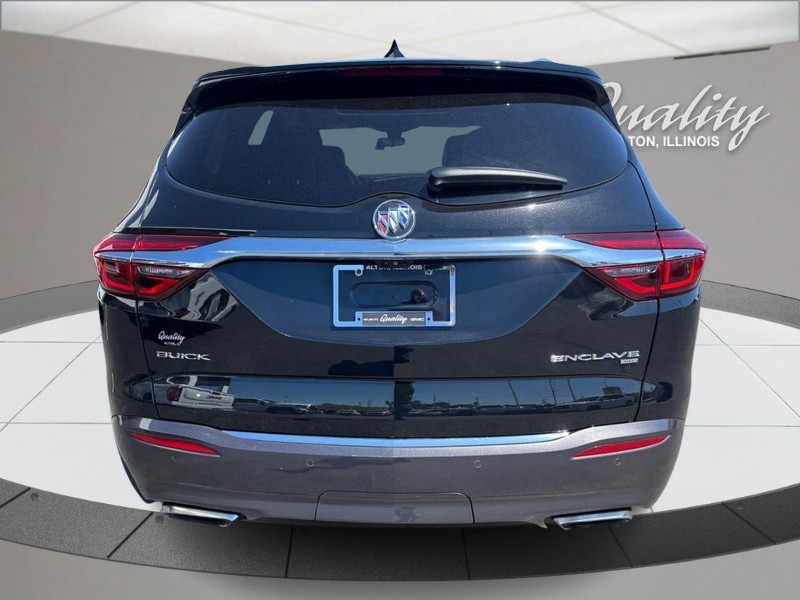 Buick Enclave Vehicle Full-screen Gallery Image 04