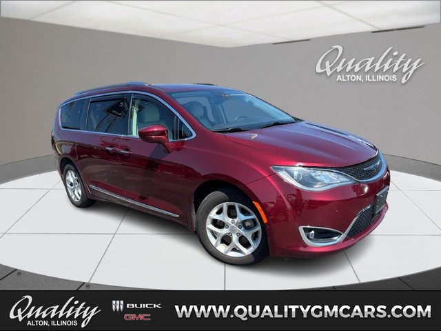 Alton IL 2020 Chrysler Pacifica more details - chrysler pacifica